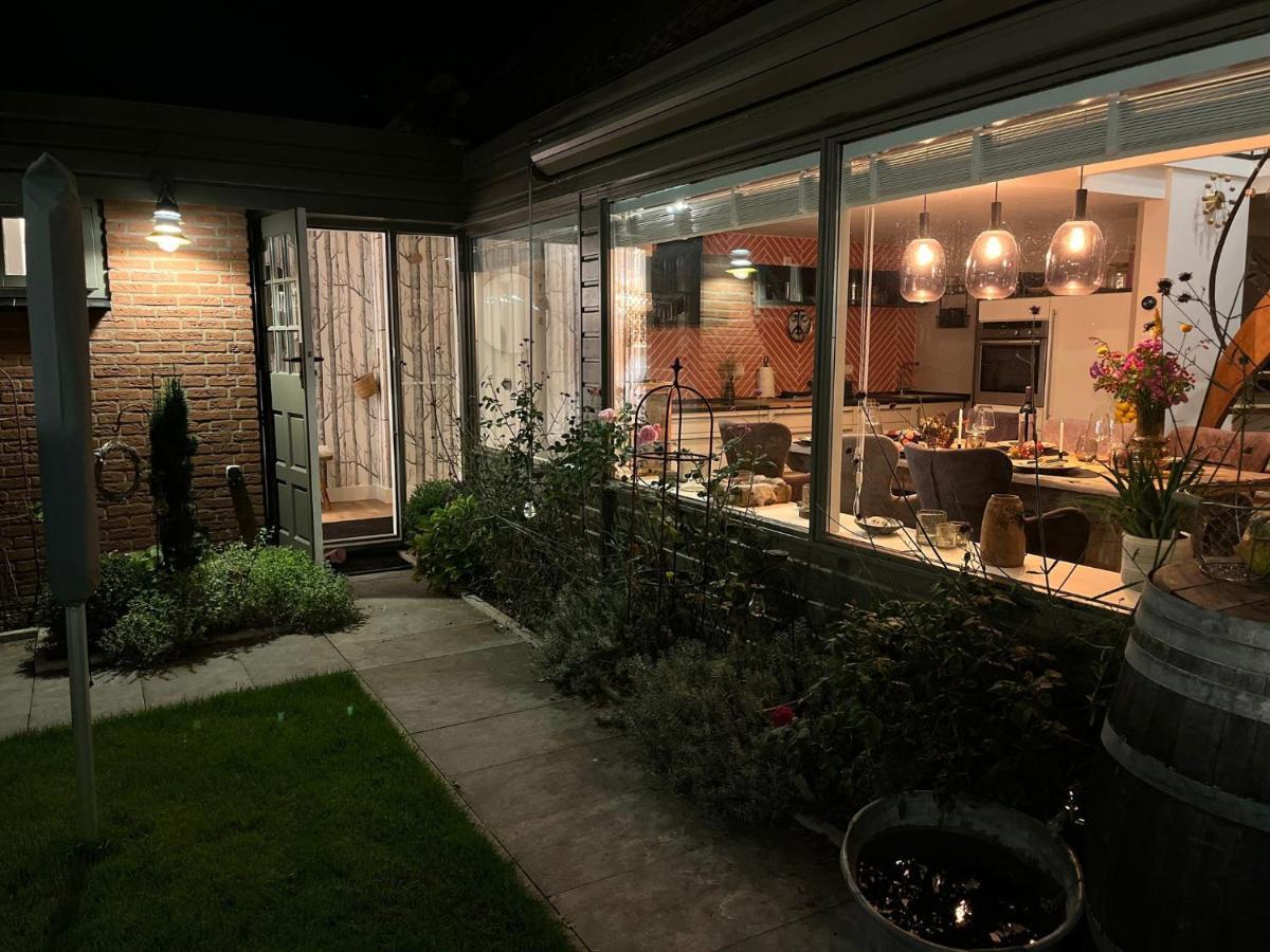 "Zonnekind" Atmospheric Holiday Home In Noordwijkerhout Near The Beach Luaran gambar